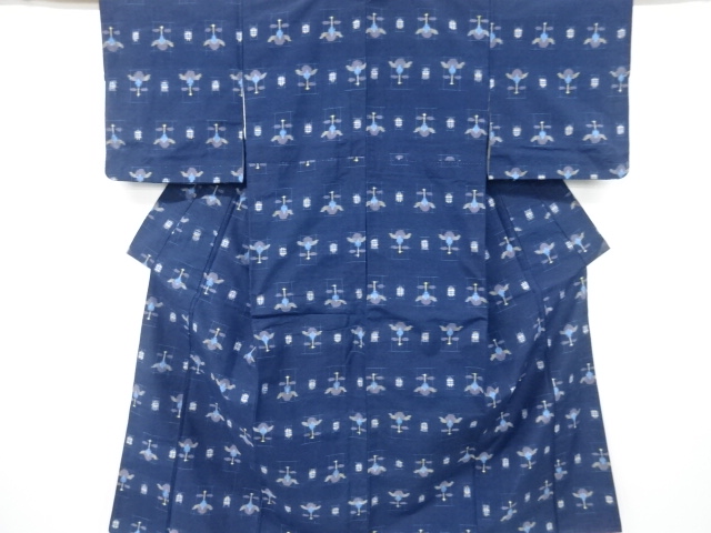 井桁絣に抽象花模様織り出し手織り紬着物